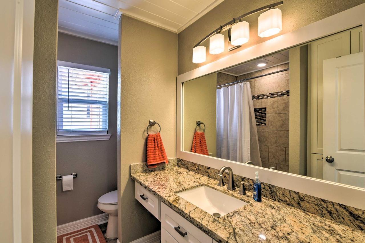 Beachfront Galveston Oasis Balconies, Ocean View! Екстериор снимка